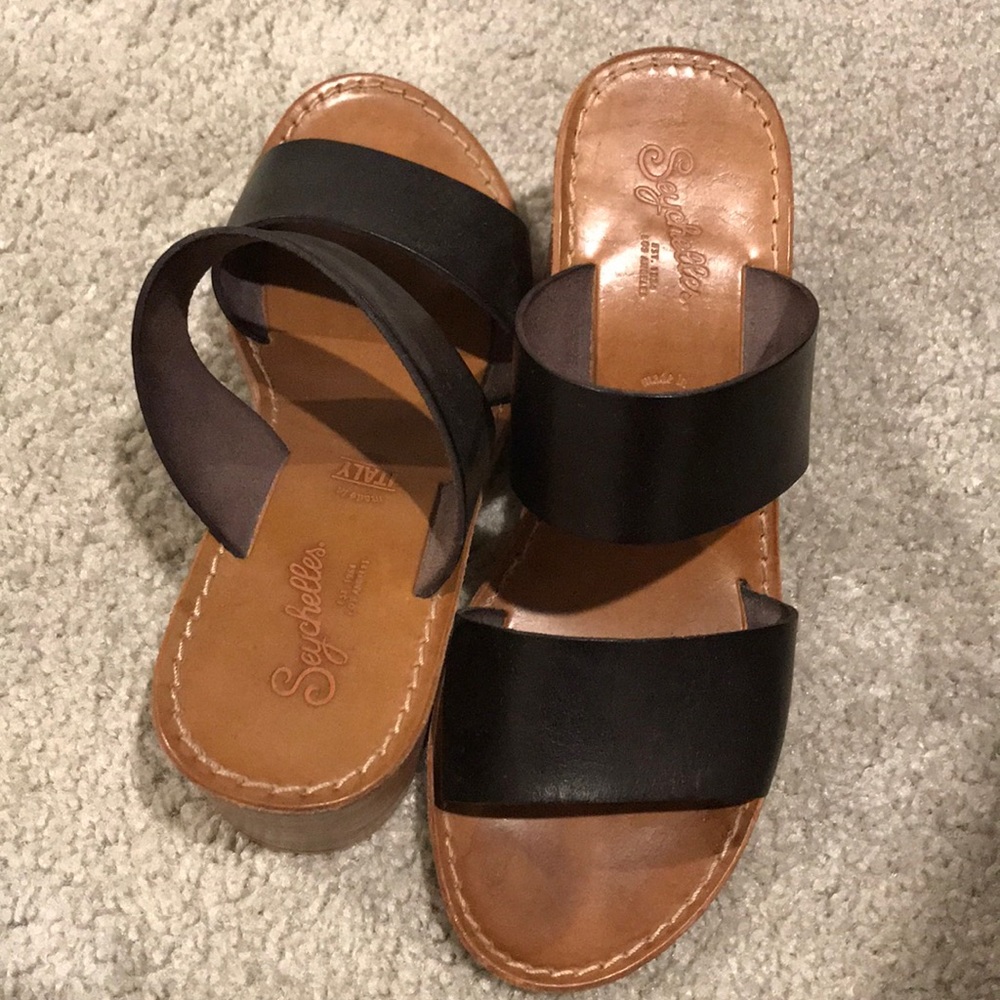 Seychelles wedges